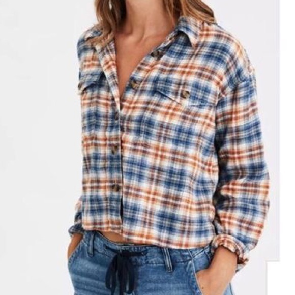 American Eagle Outfitters Tops - American Eagle Cozy Cabin Cropped Flannel